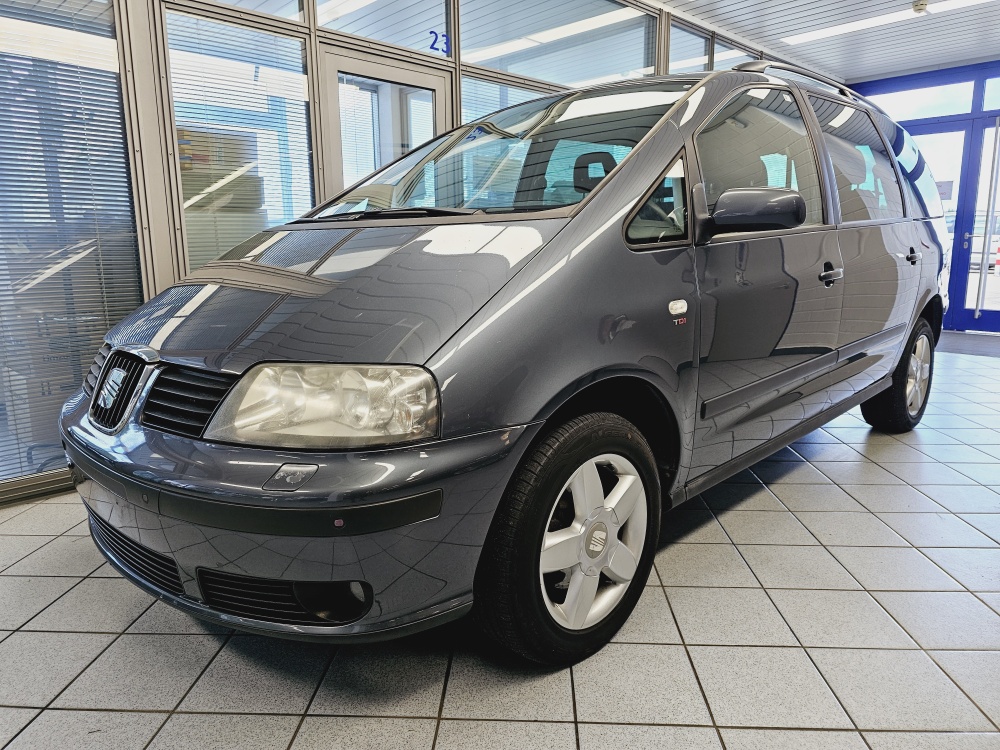 Seat Alhambra  für nur 3.700,- € bei Hoffmann Automobile in Wolfsburg kaufen und sofort mitnehmen