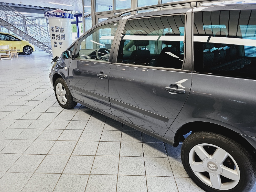 Seat Alhambra  bei Hoffmann Automobile in Wolfsburg kaufen und sofort mitnehmen - Bild 14
