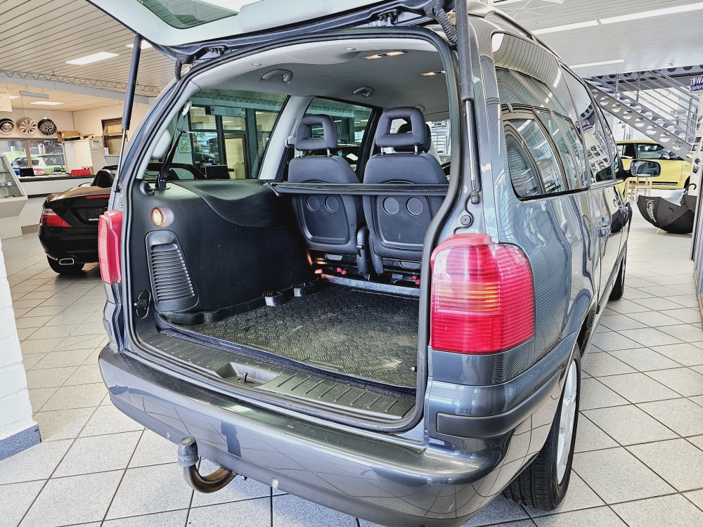 Seat Alhambra  bei Hoffmann Automobile in Wolfsburg kaufen und sofort mitnehmen - Bild 2