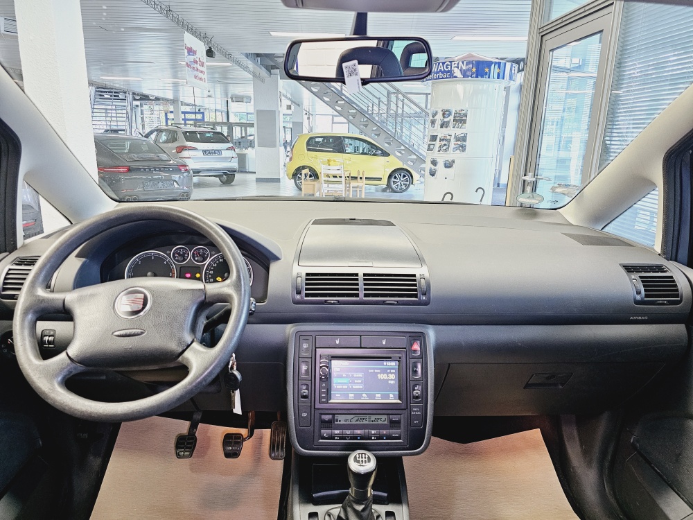 Seat Alhambra  bei Hoffmann Automobile in Wolfsburg kaufen und sofort mitnehmen - Bild 6