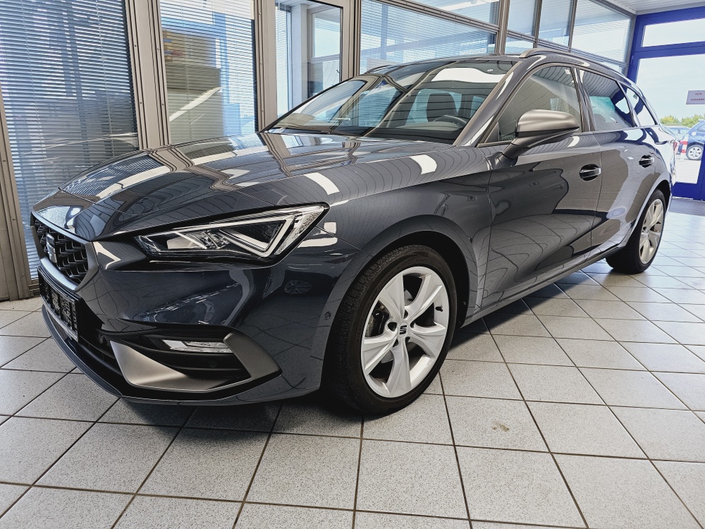 Seat Leon Sportstourer  ST FR für nur 21.150,- € bei Hoffmann Automobile in Wolfsburg kaufen und sofort mitnehmen