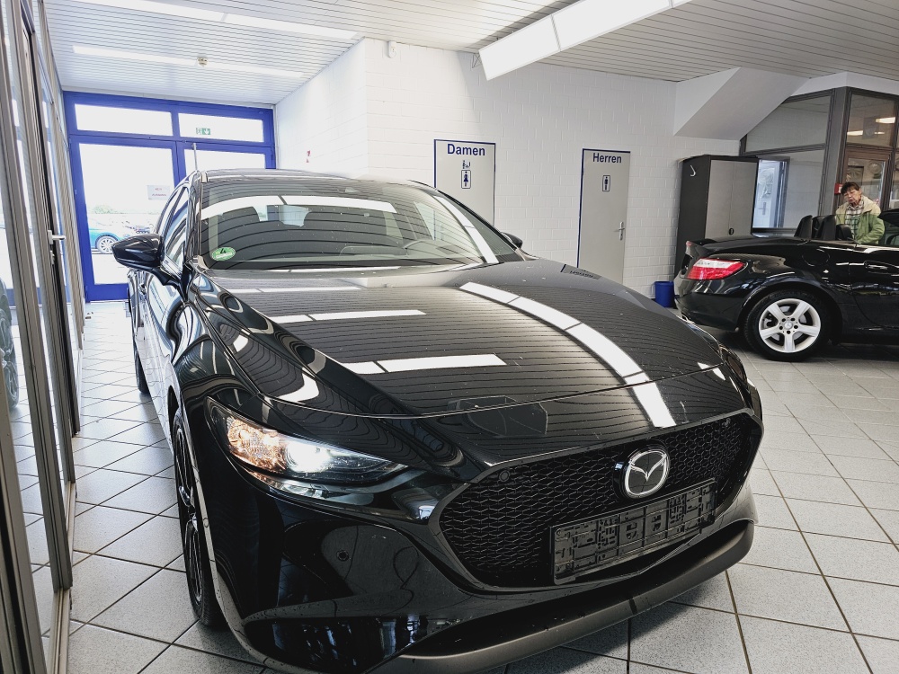 Mazda 3  bei Hoffmann Automobile in Wolfsburg kaufen und sofort mitnehmen - Bild 14