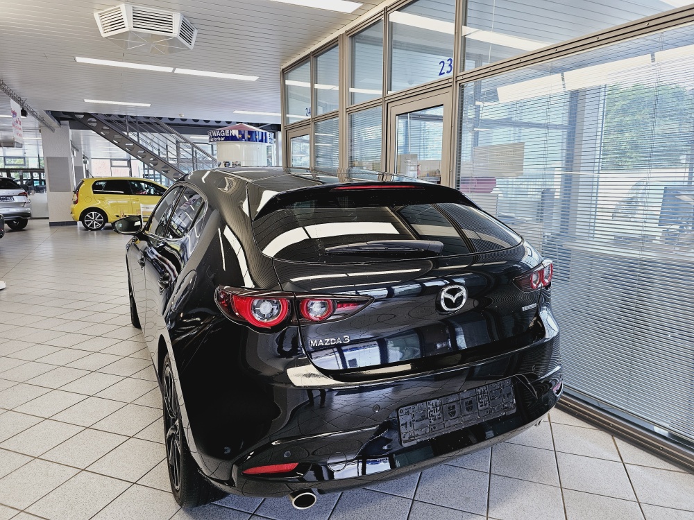 Mazda 3  bei Hoffmann Automobile in Wolfsburg kaufen und sofort mitnehmen - Bild 3