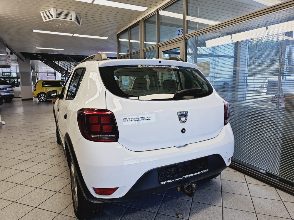 Dacia Sandero  bei Hoffmann Automobile in Wolfsburg kaufen und sofort mitnehmen - Bild 3