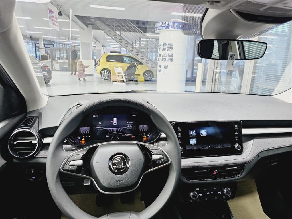 Skoda Fabia  bei Hoffmann Automobile in Wolfsburg kaufen und sofort mitnehmen - Bild 9
