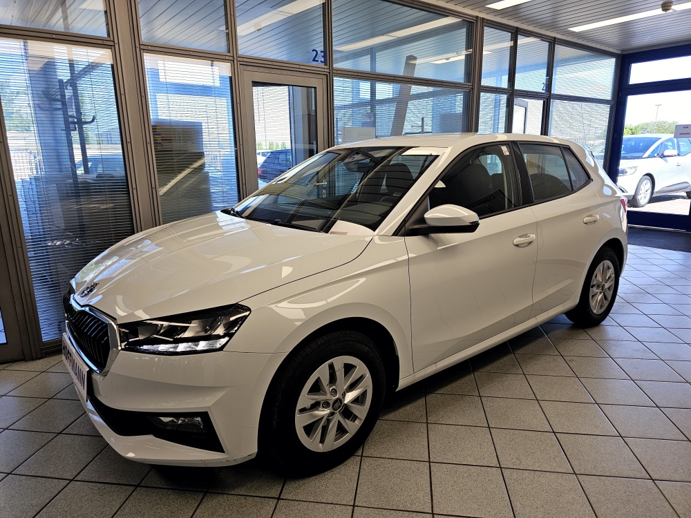 Skoda Fabia Selection für nur 18.450,- € bei Hoffmann Automobile in Wolfsburg kaufen und sofort mitnehmen