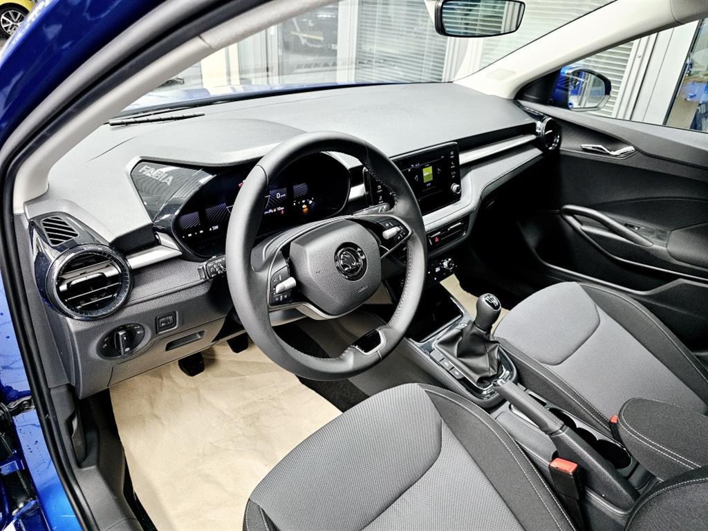 Skoda Fabia  bei Hoffmann Automobile in Wolfsburg kaufen und sofort mitnehmen - Bild 2