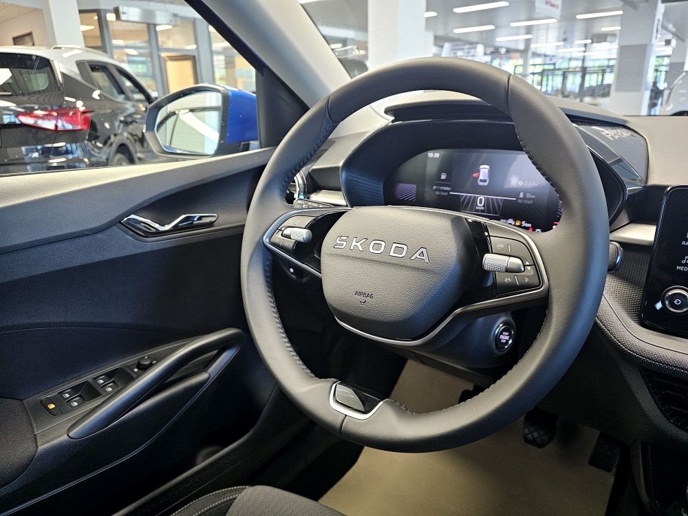 Skoda Fabia  bei Hoffmann Automobile in Wolfsburg kaufen und sofort mitnehmen - Bild 12