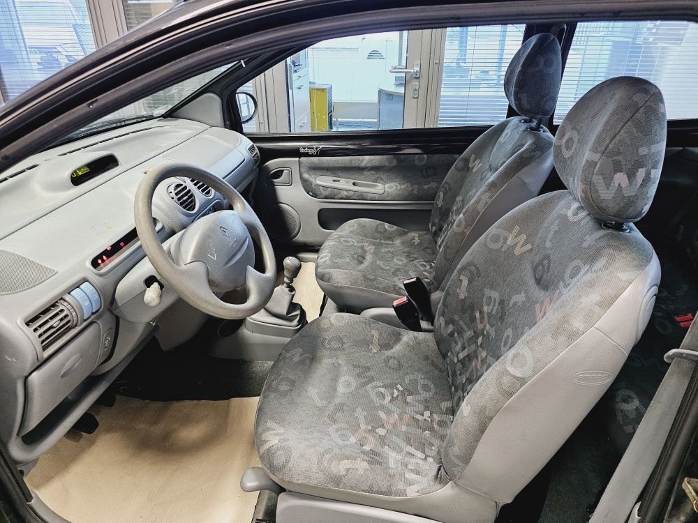 Renault Twingo  bei Hoffmann Automobile in Wolfsburg kaufen und sofort mitnehmen - Bild 12