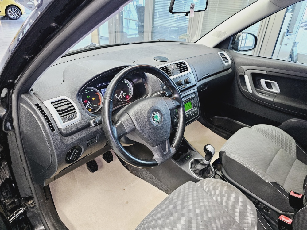 Skoda Fabia  bei Hoffmann Automobile in Wolfsburg kaufen und sofort mitnehmen - Bild 9