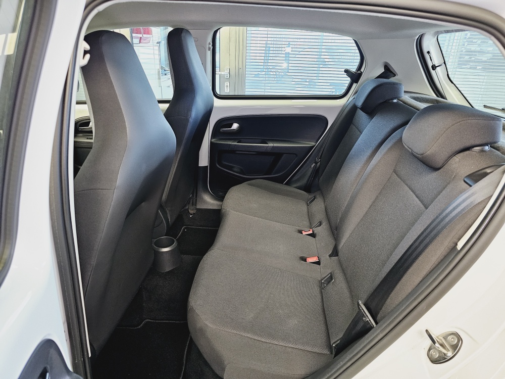 VW up!  bei Hoffmann Automobile in Wolfsburg kaufen und sofort mitnehmen - Bild 4