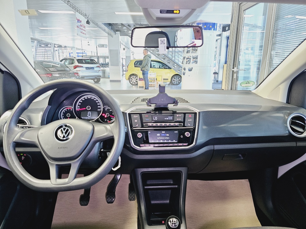 VW up!  bei Hoffmann Automobile in Wolfsburg kaufen und sofort mitnehmen - Bild 5
