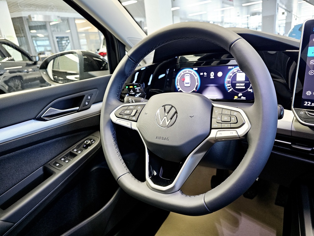 VW Golf Variant  bei Hoffmann Automobile in Wolfsburg kaufen und sofort mitnehmen - Bild 15