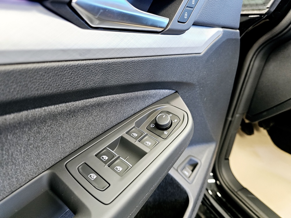 VW Golf Variant  bei Hoffmann Automobile in Wolfsburg kaufen und sofort mitnehmen - Bild 21