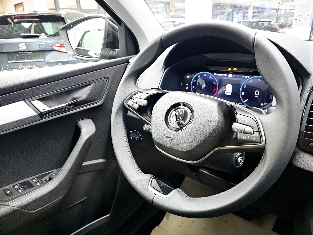 Skoda Karoq  bei Hoffmann Automobile in Wolfsburg kaufen und sofort mitnehmen - Bild 14
