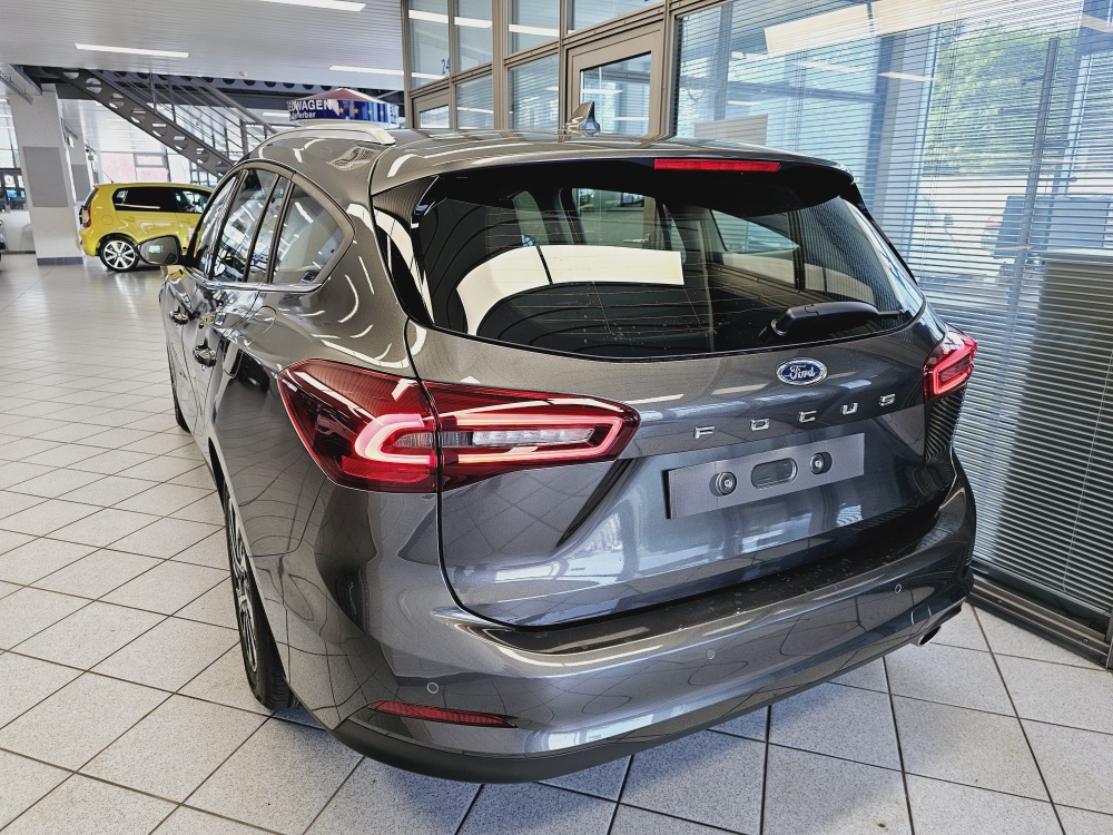 Ford Focus Turnier  bei Hoffmann Automobile in Wolfsburg kaufen und sofort mitnehmen - Bild 3