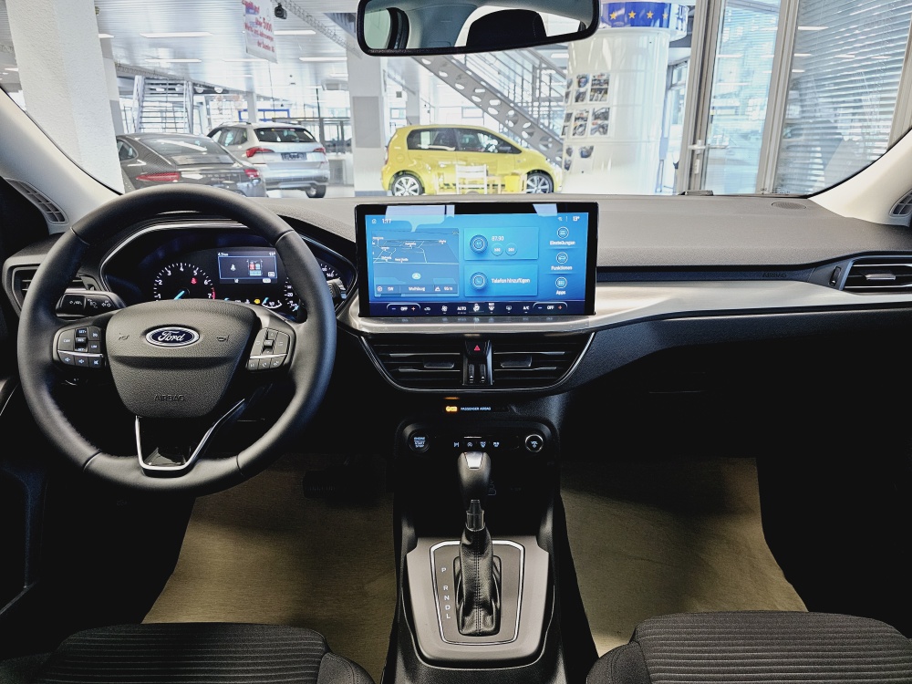 Ford Focus Turnier  bei Hoffmann Automobile in Wolfsburg kaufen und sofort mitnehmen - Bild 5