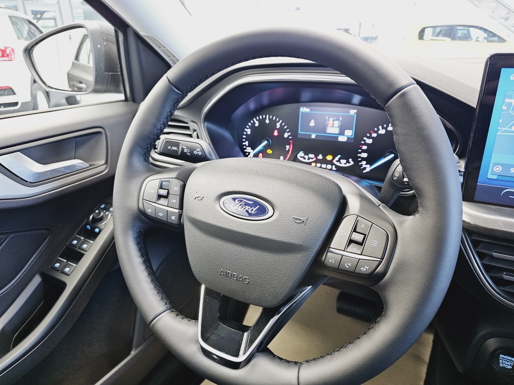 Ford Focus Turnier  bei Hoffmann Automobile in Wolfsburg kaufen und sofort mitnehmen - Bild 8