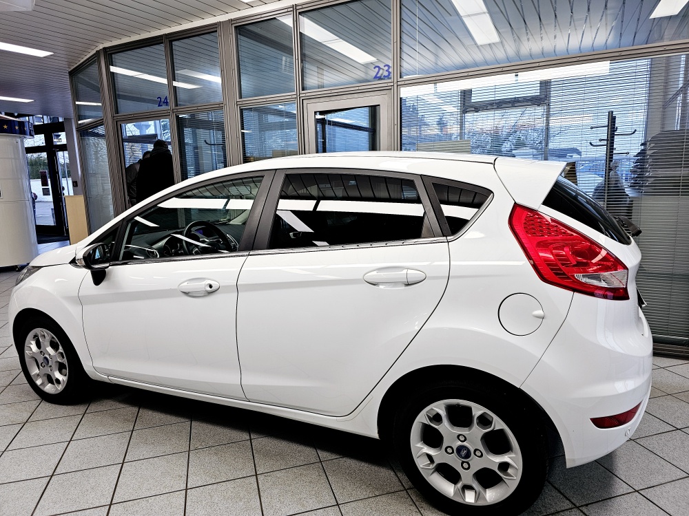 Ford Fiesta  bei Hoffmann Automobile in Wolfsburg kaufen und sofort mitnehmen - Bild 13