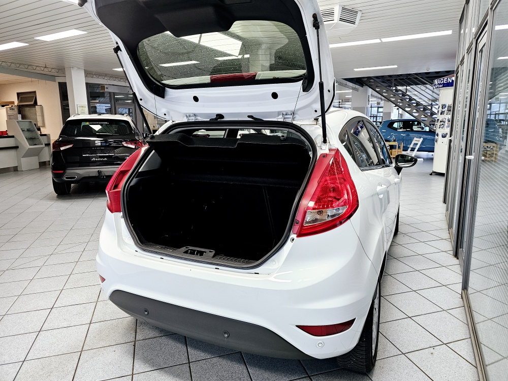 Ford Fiesta  bei Hoffmann Automobile in Wolfsburg kaufen und sofort mitnehmen - Bild 2