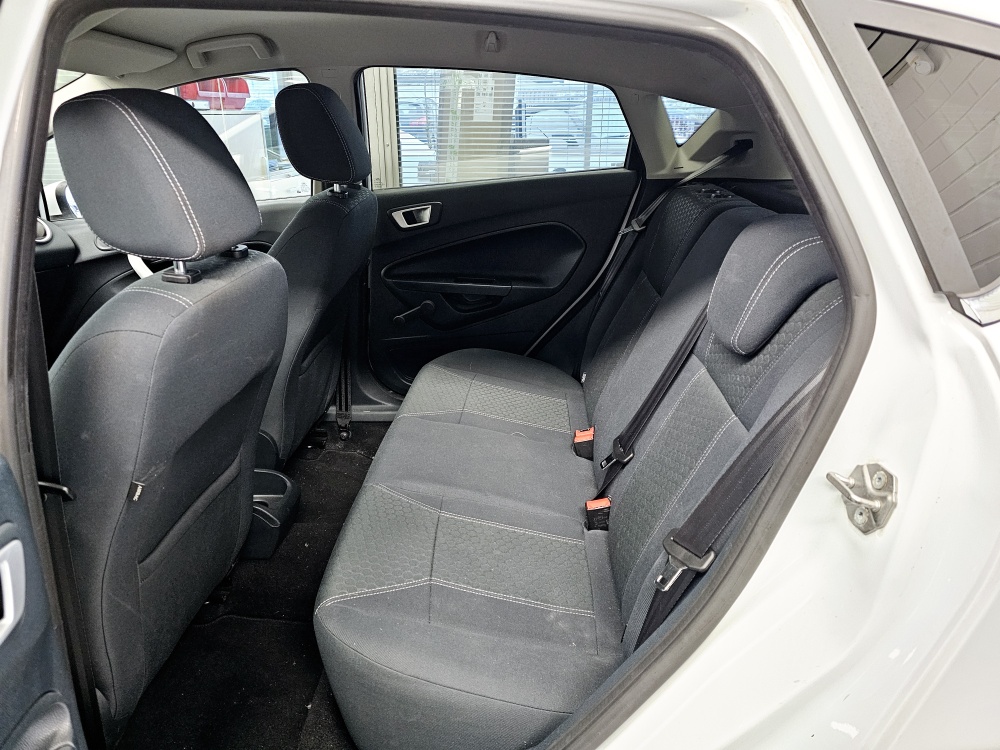 Ford Fiesta  bei Hoffmann Automobile in Wolfsburg kaufen und sofort mitnehmen - Bild 4