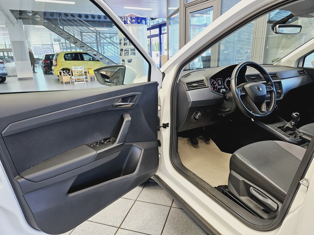 Seat Arona  bei Hoffmann Automobile in Wolfsburg kaufen und sofort mitnehmen - Bild 16