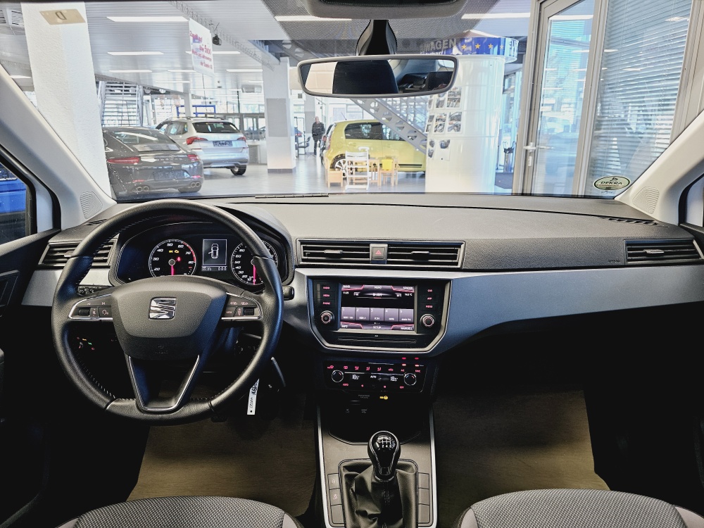 Seat Arona  bei Hoffmann Automobile in Wolfsburg kaufen und sofort mitnehmen - Bild 5