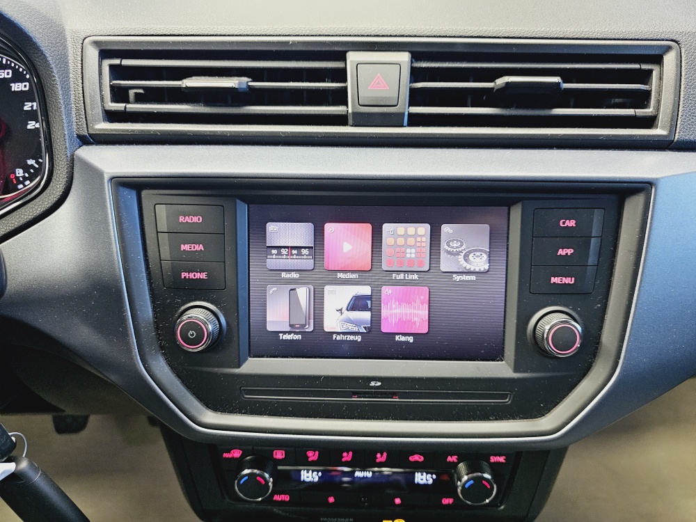 Seat Arona  bei Hoffmann Automobile in Wolfsburg kaufen und sofort mitnehmen - Bild 8