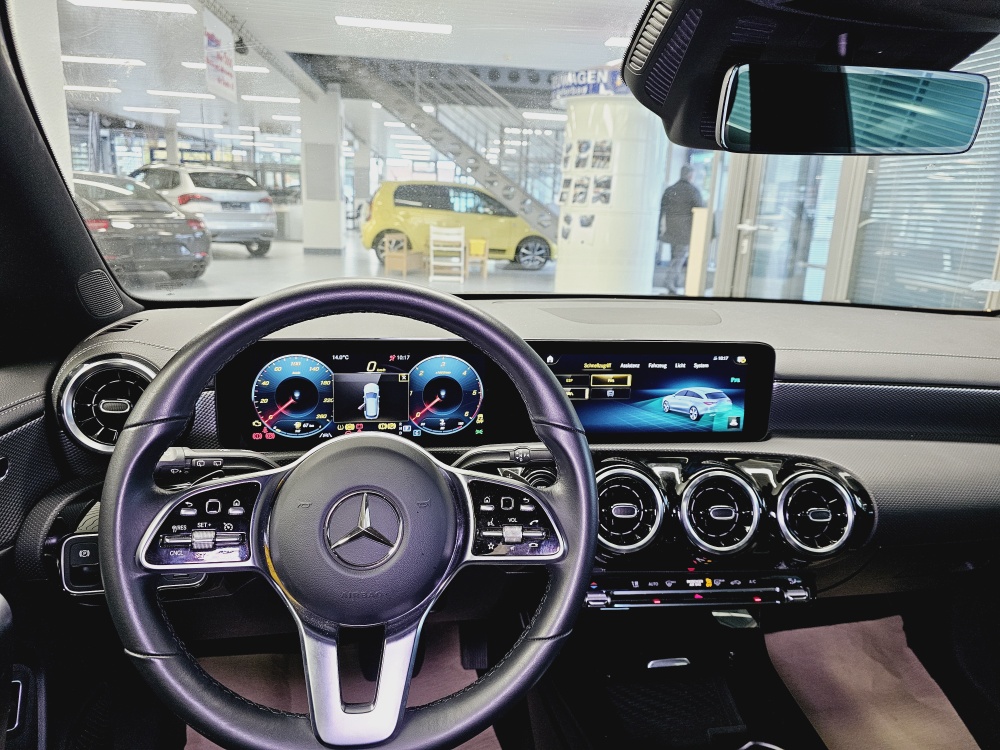 Mercedes-Benz CLA 220 Shooting Brake  bei Hoffmann Automobile in Wolfsburg kaufen und sofort mitnehmen - Bild 10