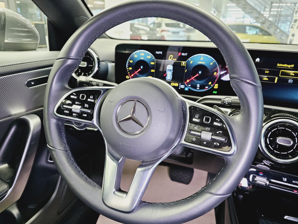 Mercedes-Benz CLA 220 Shooting Brake  bei Hoffmann Automobile in Wolfsburg kaufen und sofort mitnehmen - Bild 9
