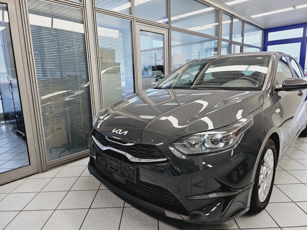 Kia Ceed  bei Hoffmann Automobile in Wolfsburg kaufen und sofort mitnehmen - Bild 14