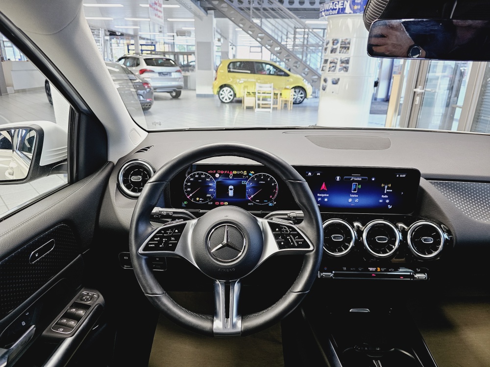 Mercedes-Benz B 200  bei Hoffmann Automobile in Wolfsburg kaufen und sofort mitnehmen - Bild 12