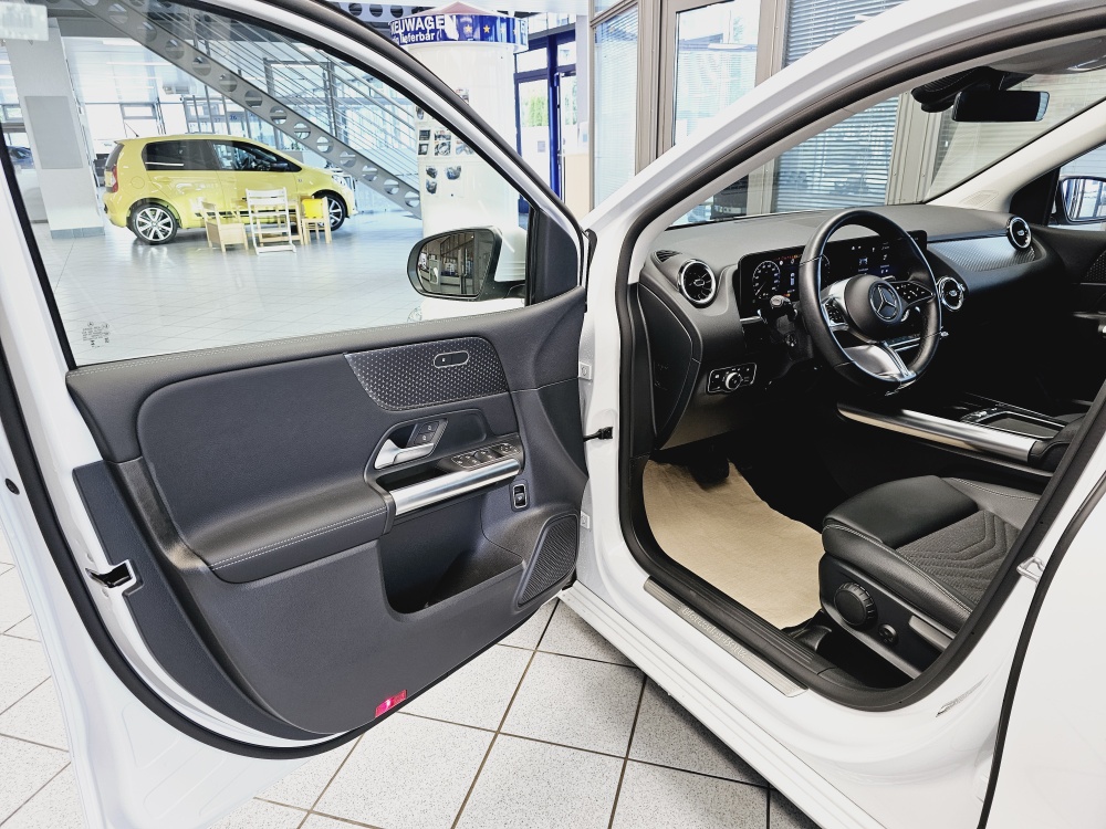 Mercedes-Benz B 200  bei Hoffmann Automobile in Wolfsburg kaufen und sofort mitnehmen - Bild 19