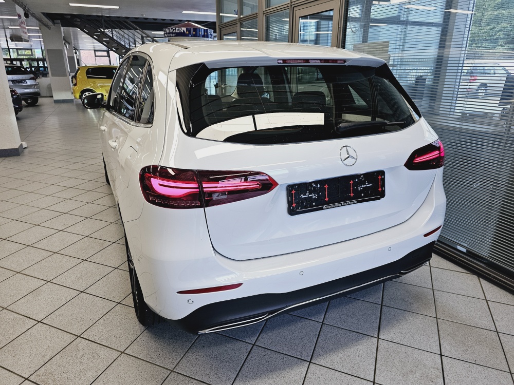 Mercedes-Benz B 200  bei Hoffmann Automobile in Wolfsburg kaufen und sofort mitnehmen - Bild 4