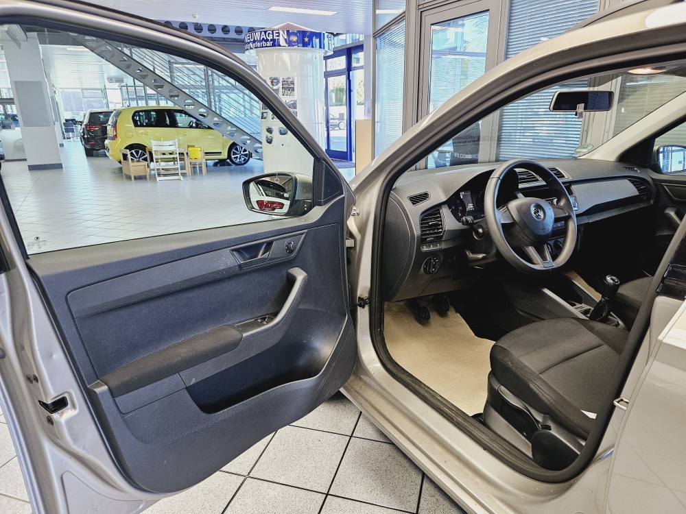 Skoda Fabia Combi  bei Hoffmann Automobile in Wolfsburg kaufen und sofort mitnehmen - Bild 10