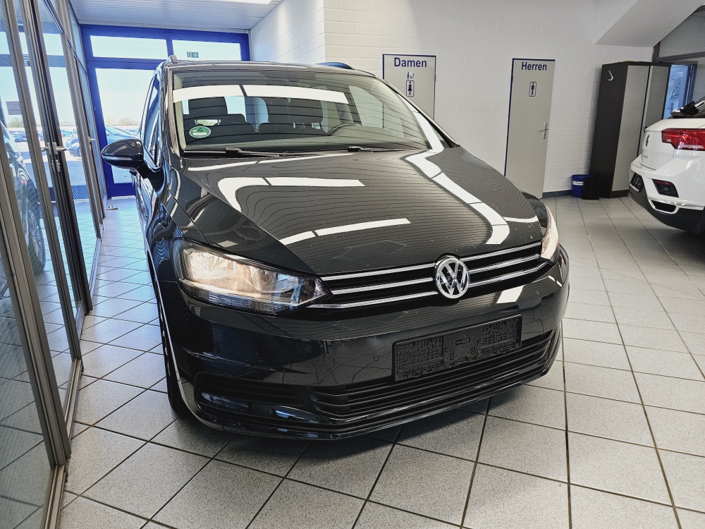 VW Touran  bei Hoffmann Automobile in Wolfsburg kaufen und sofort mitnehmen - Bild 19