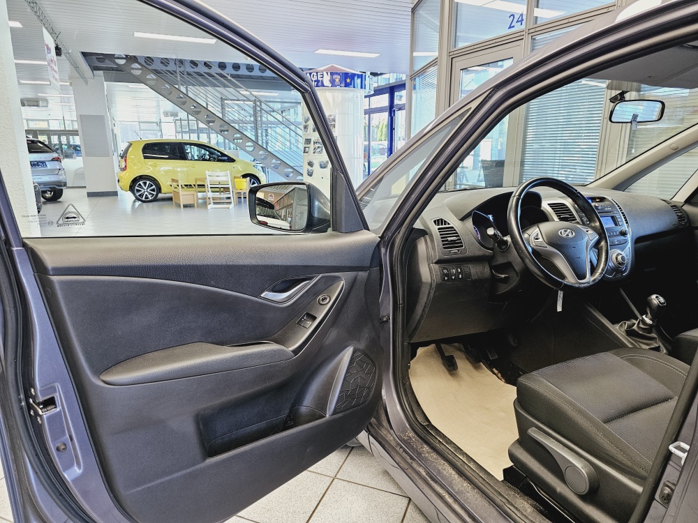 Hyundai ix20  bei Hoffmann Automobile in Wolfsburg kaufen und sofort mitnehmen - Bild 13