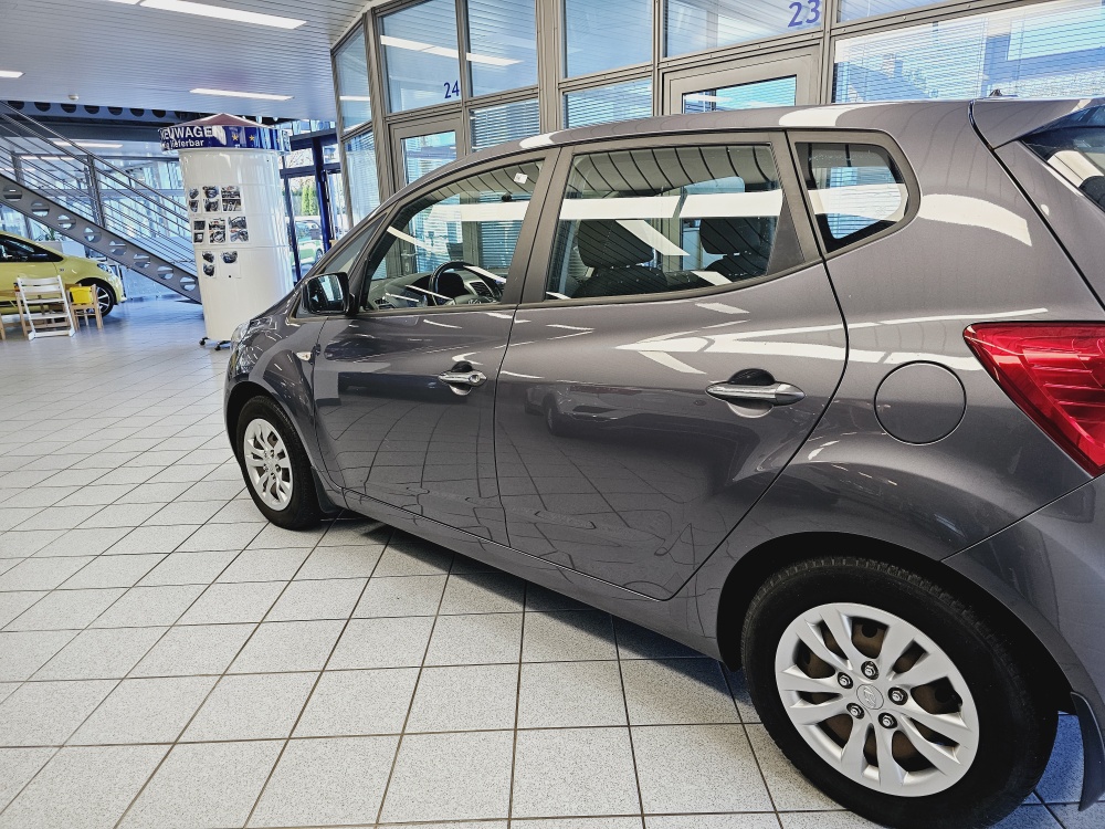 Hyundai ix20  bei Hoffmann Automobile in Wolfsburg kaufen und sofort mitnehmen - Bild 14
