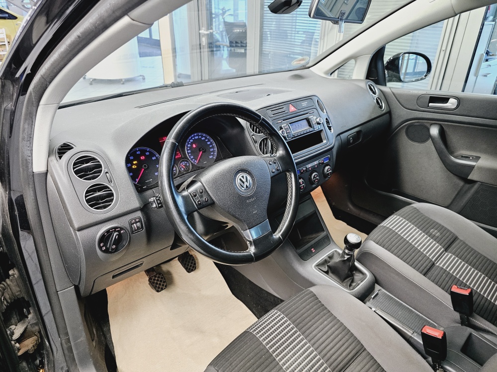 VW Golf Plus  bei Hoffmann Automobile in Wolfsburg kaufen und sofort mitnehmen - Bild 10