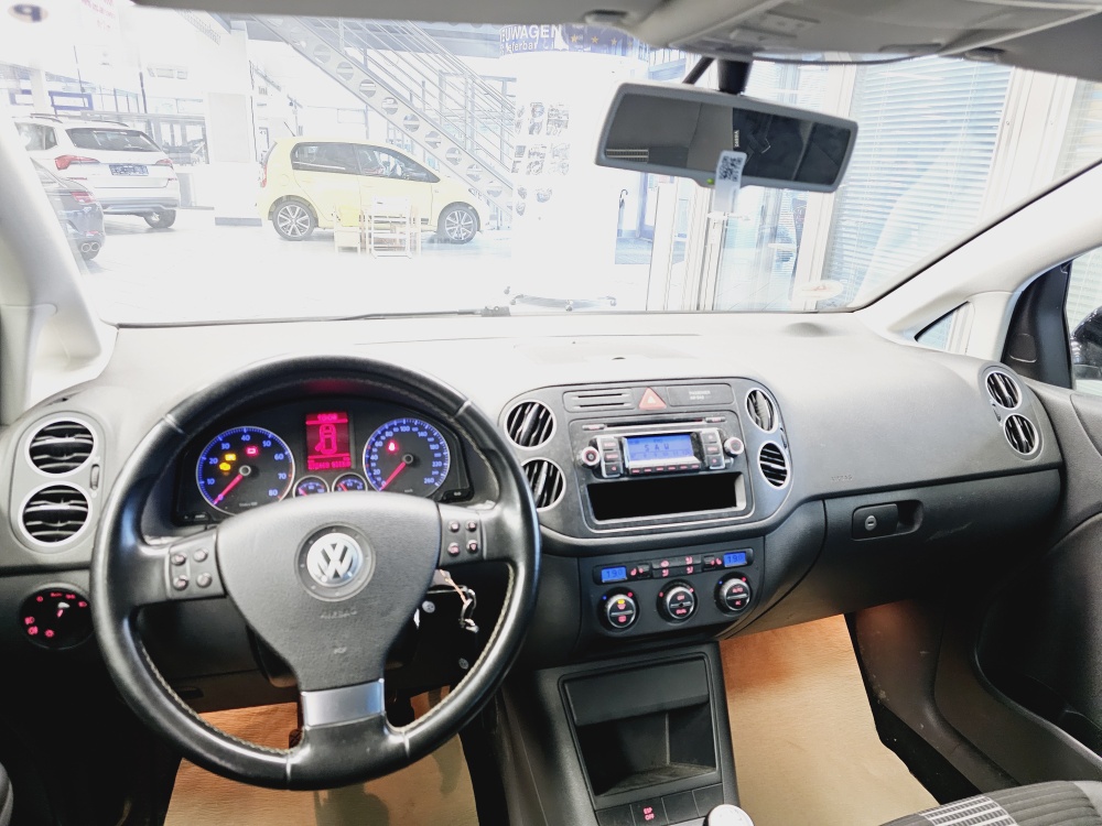 VW Golf Plus  bei Hoffmann Automobile in Wolfsburg kaufen und sofort mitnehmen - Bild 9
