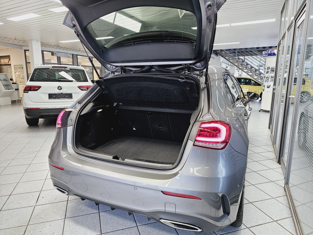 Mercedes-Benz A 220  bei Hoffmann Automobile in Wolfsburg kaufen und sofort mitnehmen - Bild 2