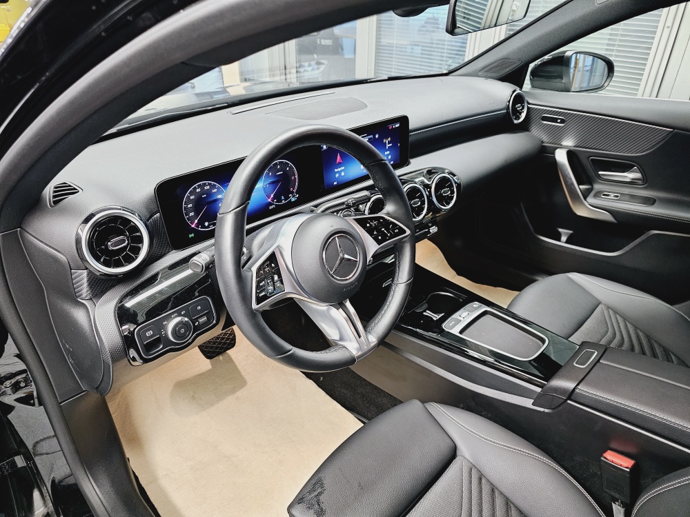 Mercedes-Benz A 180  bei Hoffmann Automobile in Wolfsburg kaufen und sofort mitnehmen - Bild 15