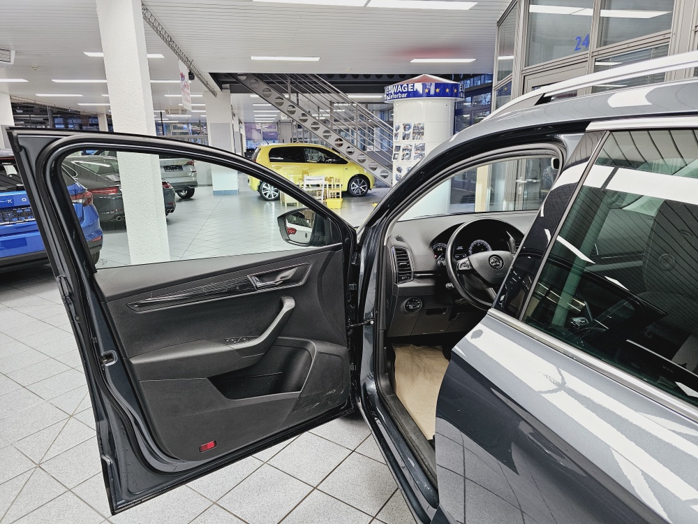 Skoda Karoq  bei Hoffmann Automobile in Wolfsburg kaufen und sofort mitnehmen - Bild 15