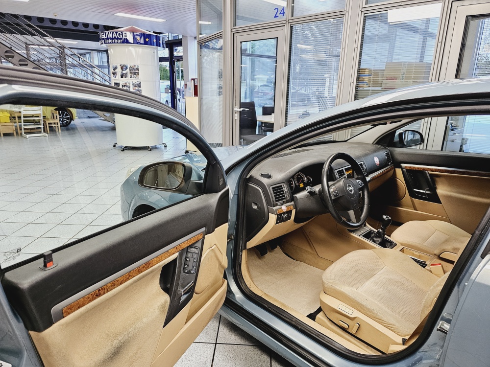 Opel Vectra  bei Hoffmann Automobile in Wolfsburg kaufen und sofort mitnehmen - Bild 17