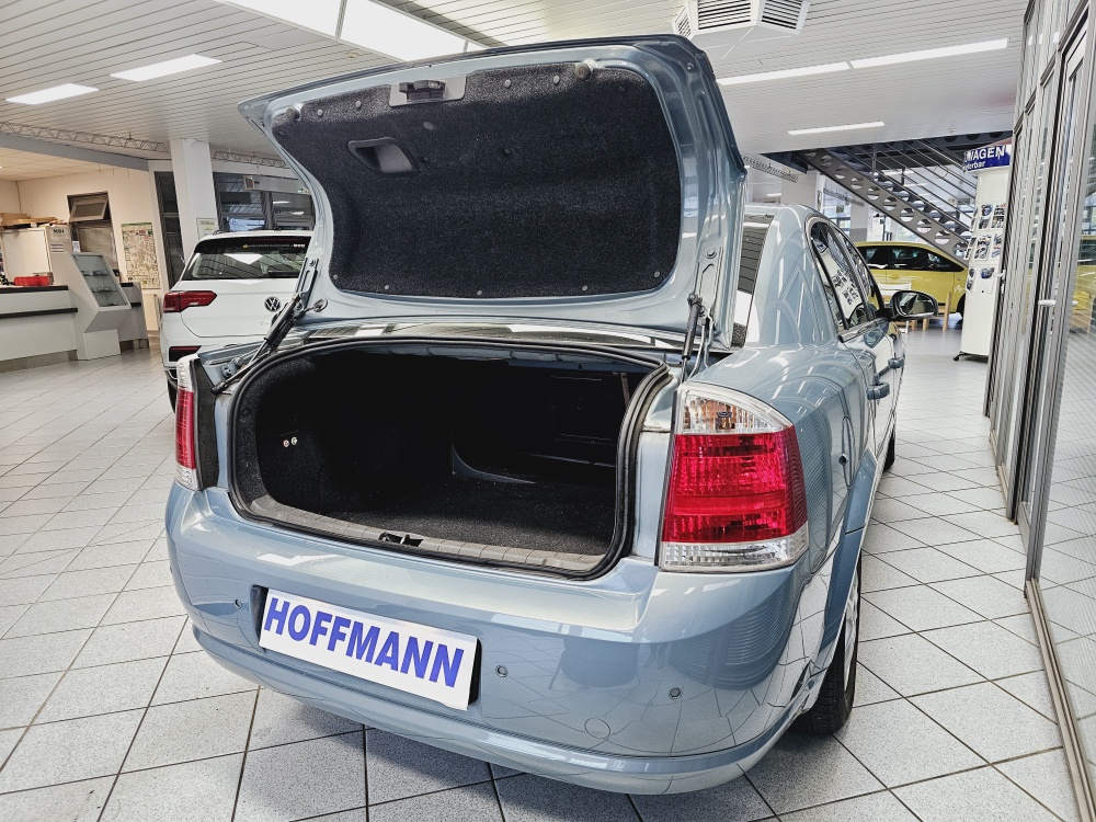 Opel Vectra  bei Hoffmann Automobile in Wolfsburg kaufen und sofort mitnehmen - Bild 2