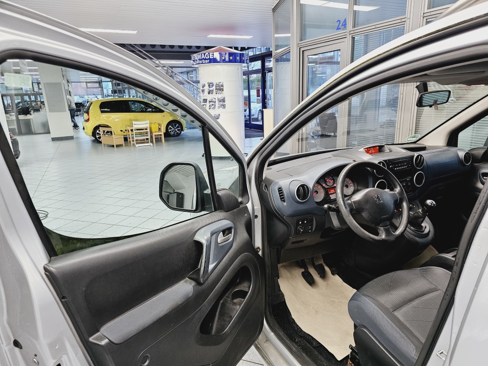 Peugeot Partner  bei Hoffmann Automobile in Wolfsburg kaufen und sofort mitnehmen - Bild 13