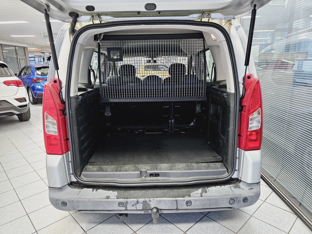 Peugeot Partner  bei Hoffmann Automobile in Wolfsburg kaufen und sofort mitnehmen - Bild 3