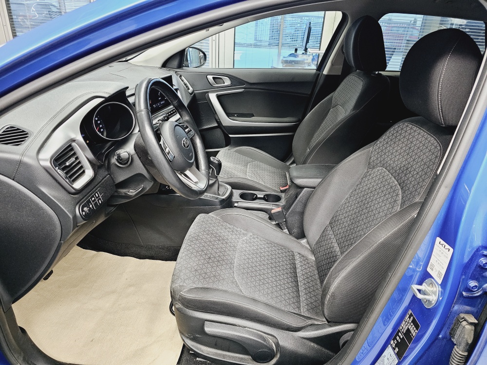 Kia Ceed  bei Hoffmann Automobile in Wolfsburg kaufen und sofort mitnehmen - Bild 16