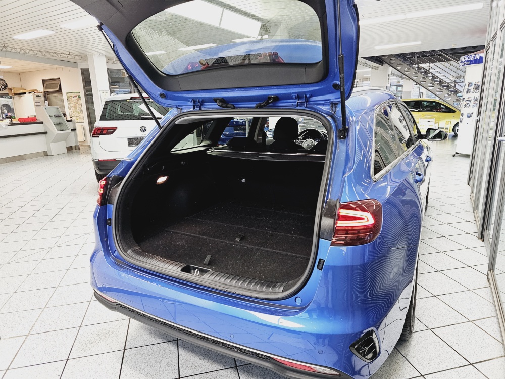 Kia Ceed  bei Hoffmann Automobile in Wolfsburg kaufen und sofort mitnehmen - Bild 2
