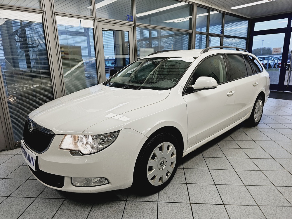 Skoda Superb Combi  für nur 5.900,- € bei Hoffmann Automobile in Wolfsburg kaufen und sofort mitnehmen